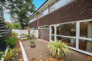 Photo 16- click for photo gallery